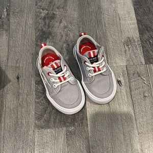 NWT Toddler Boy Sperry Size 5